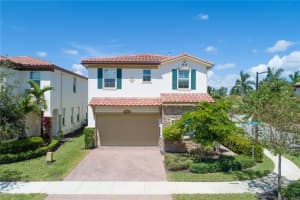6407 Osprey Landing St, Davie