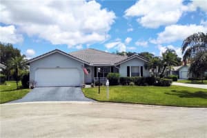 5490 Pine Lane, Coral Springs