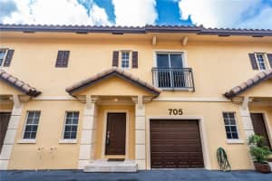 705 Ne 43rd Street, Oakland Park