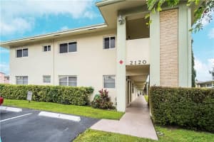 2120 Ne 42nd St 9a, Lighthouse Point
