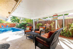 10170 Nw 21st Ct, Pembroke Pines