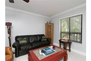 2910 Ne 8th Terrace 203, Oakland Park