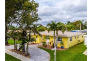 9453 Sw 53rd St, Cooper City