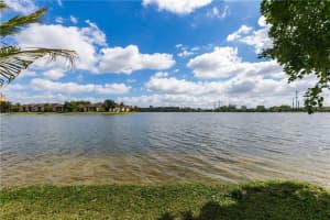 1241 Sw 109th Avenue, Pembroke Pines