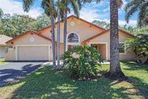 1760 E Oak Knoll Cir, Davie 1760 E Oak Knoll Cir, Davie