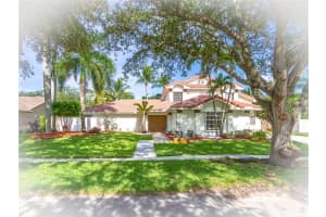 220 Nw 204th Ave, Pembroke Pines