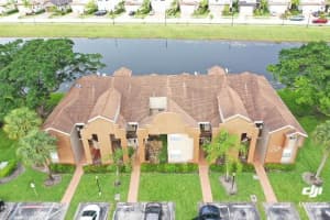 365 Sw 113 Way 365, Pembroke Pines