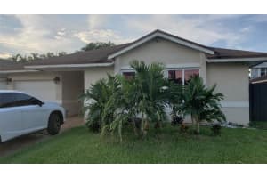 9941 Sw 12th St, Pembroke Pines