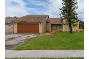 4861 Sw 104th Avenue, Cooper City