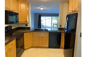 2008 Riverside Place 3, Wilton Manors