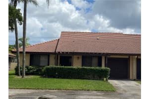 7020 Nandina Ln 7020, Tamarac