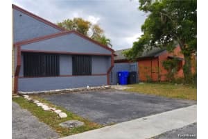 7170 Sw 14th Street, North Lauderdale