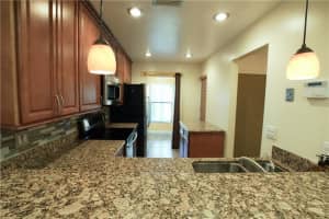 7931 Nw 41st Ct, Sunrise