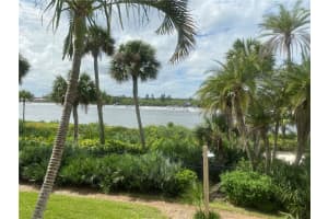 8725 Lakeside Blvd 308, Vero Beach