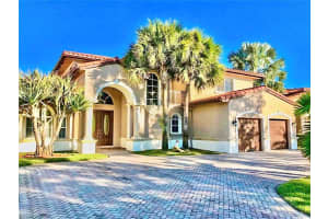 15661 Nw 79th Court, Miami Lakes