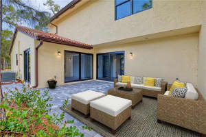 6285 S White Pine Way, Lantana