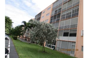 1425 Atlantic Shores Boulevard 409, Hallandale Beach