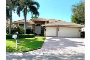 5018 Nw 124th Way, Coral Springs