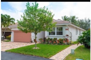 3576 Canary Palm Court, Pompano Beach