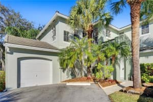 4720 Grapevine Way 4720, Davie