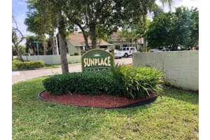7658 Nw 38th Ct, Sunrise