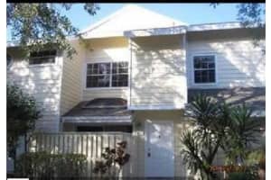 2175 Champions Way 2175, North Lauderdale