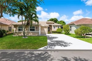 4853 Nw 54th Avenue, Coconut Creek