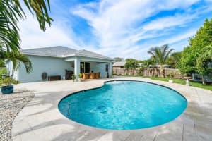 645 Ne 15th Place, Boynton Beach