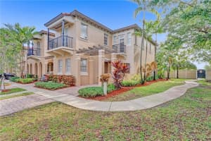 4422 Morgan Ln 11-9, Davie