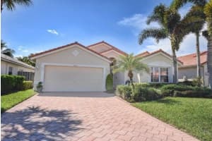 22913 Sterling Lakes Dr, Boca Raton