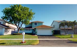 9940 Sw 12th Street, Pembroke Pines