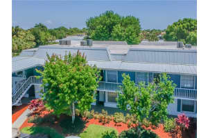 1854 Sw Palm City Road 202, Stuart