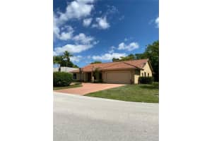 8601 Nw 80th St, Tamarac