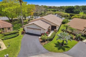 2359 Raleigh, Weston