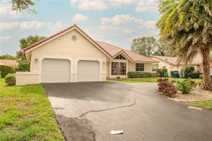 35 Sw 111th Lane, Coral Springs