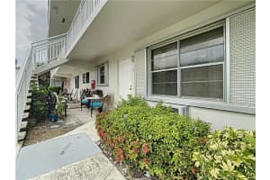 3850 Ne 21st Way 51, Lighthouse Point