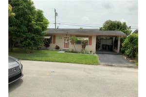 2704 Nw 52nd Place, Tamarac