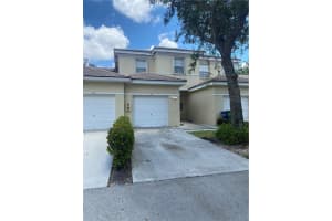 3131 Enclave Way, Lauderhill