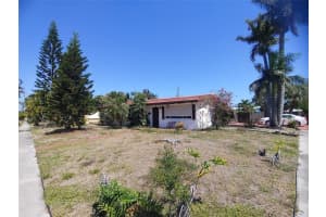 940 Se 4th Ct, Deerfield Beach