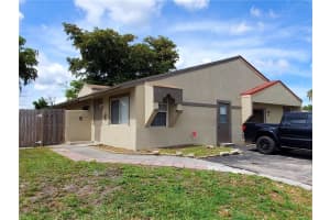 7171 Sw 14th Street, North Lauderdale