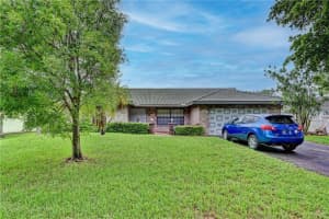 690 Nw 109th Terrace, Coral Springs