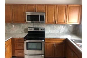 19650 Cypress Ct 19650, Hialeah 19650 Cypress Ct 19650, Hialeah