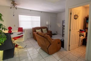 1330 W 54th St 302c, Hialeah