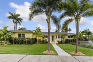 1002 Tyler Street, Hollywood