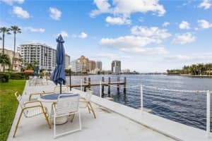 425 W Bayshore Dr 44, Fort Lauderdale