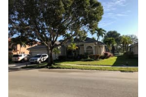 2129 Nw 127th Ave, Pembroke Pines