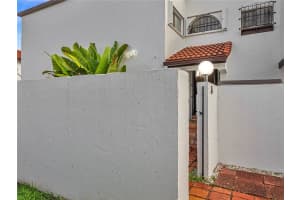 1271 Sw 124 Court 2-a, Miami