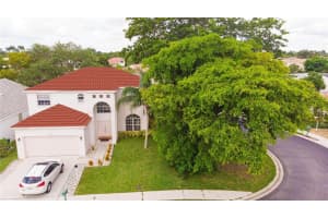 3185 Dogwood Ln, Margate