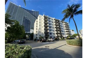 3000 Riomar St 308, Fort Lauderdale