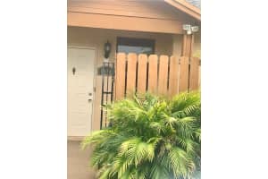 6744 Nw 189 Terr 6744, Hialeah